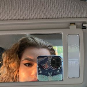 Meet your Posher, Helene